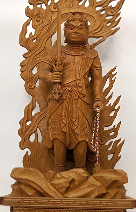 不動明王立像 老山白檀 6.0寸 – 東京上野・浅草・仏壇通りの仏壇・仏具