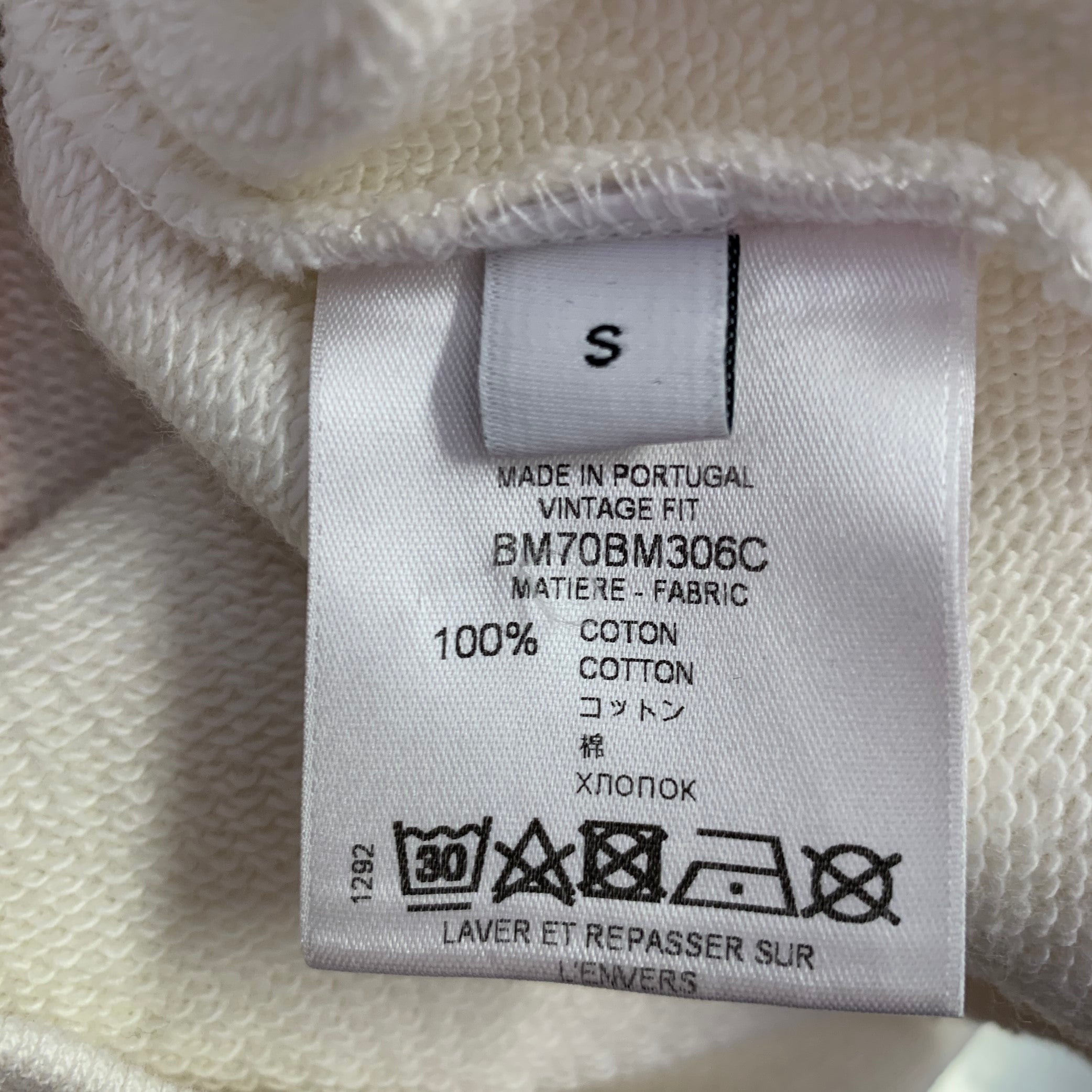 GIVENCHY Size S Cream Red Cotton -GV World Tour- Graphic