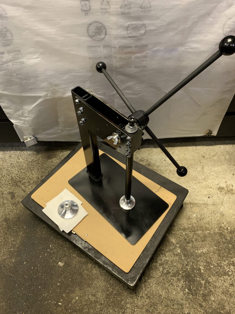 町工場の親父が作った_菌糸プレス機_受注開始 - Suzuki