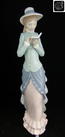 リヤドロ】【読書する貴婦人】【絶版】【5000】