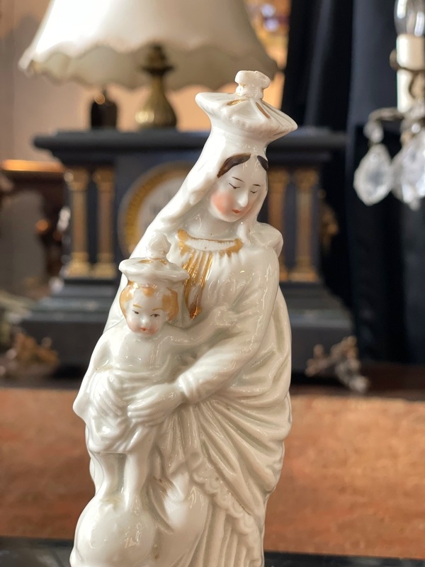 聖母子像 フランス アンティーク ノートルダム・デ・ヴィクトワール 白