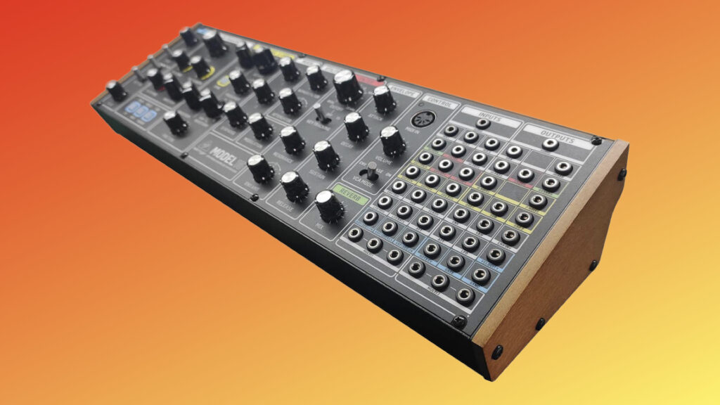 Behringer Model 15, Moog Modular inspired semi-modular analog